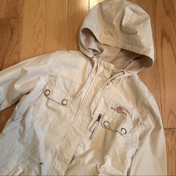 Girls Trench Coat age 11-12 - Picture 14 of 15